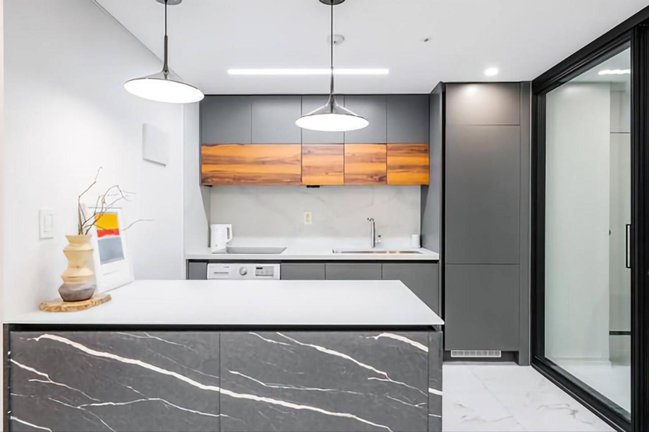 Apartament Uh Flat The Seocho Seul Zewnętrze zdjęcie